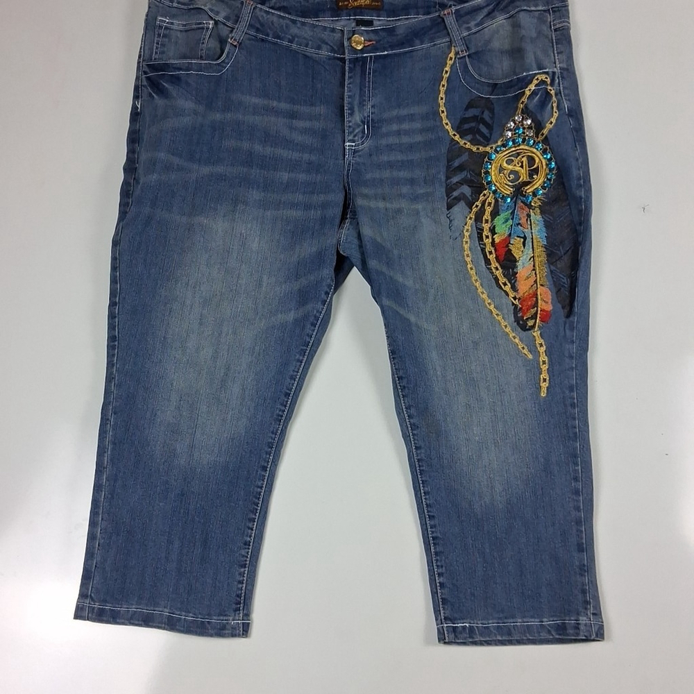 Southpole Women Sz 24 Stretch Jeans Hip Hop Rhinestone Embroidered Capri